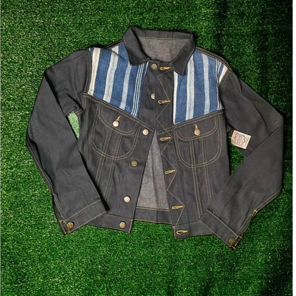 Stylish Women's Denim Jacket with Blue Stripes